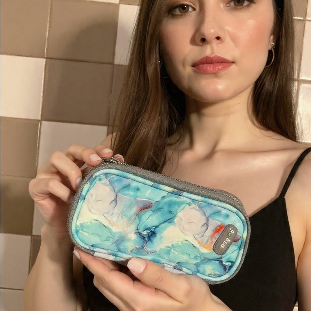 Elegant Blue Abstract Women's Wallet